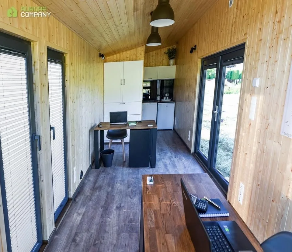 Originalaufnahme zum Beitrag: Workation im Tiny House: Warum Remote Work im Mini-Haus der neue europäische Lifestyle-Trend ist