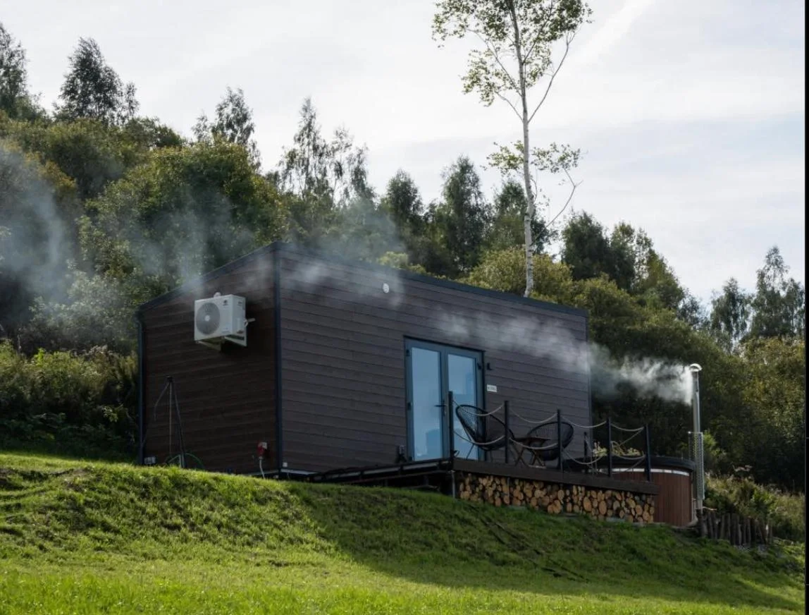 Originalaufnahme zum Beitrag: Sport-Wochenenden & Ferienlager: Warum ein Tiny House das Erlebnis verändert